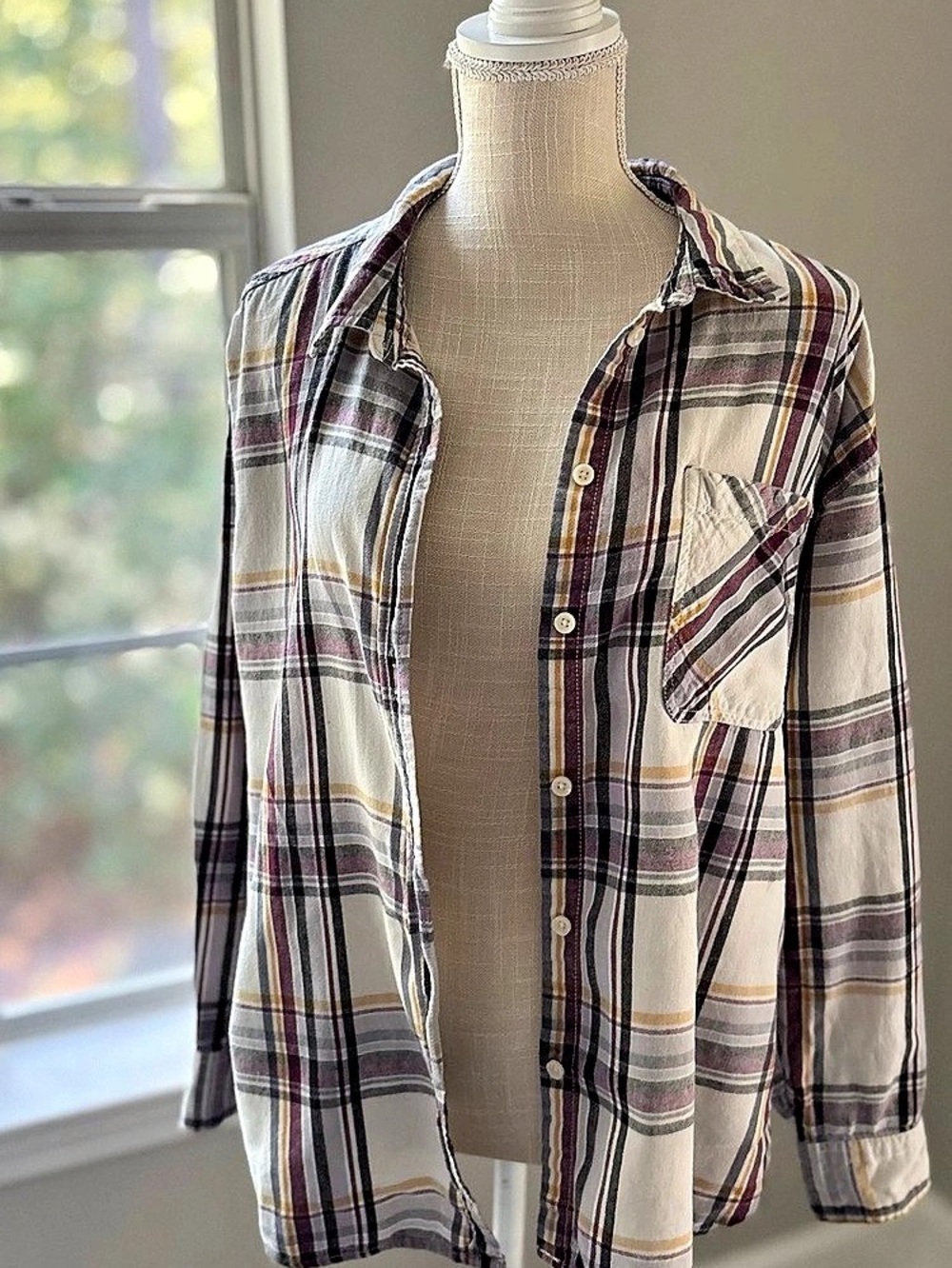 Cozy Autumn Plaid Button Down in White & Purple (Size XXL)